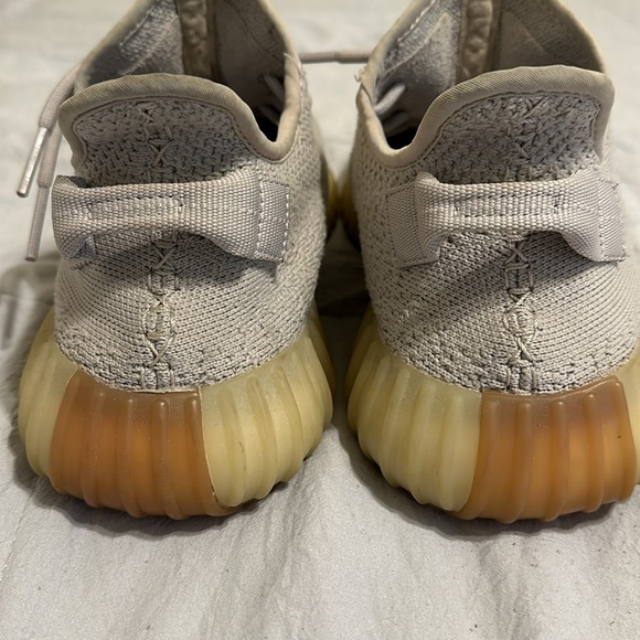 YEEZY 350 V2 SESAME - Picture 7 of 10